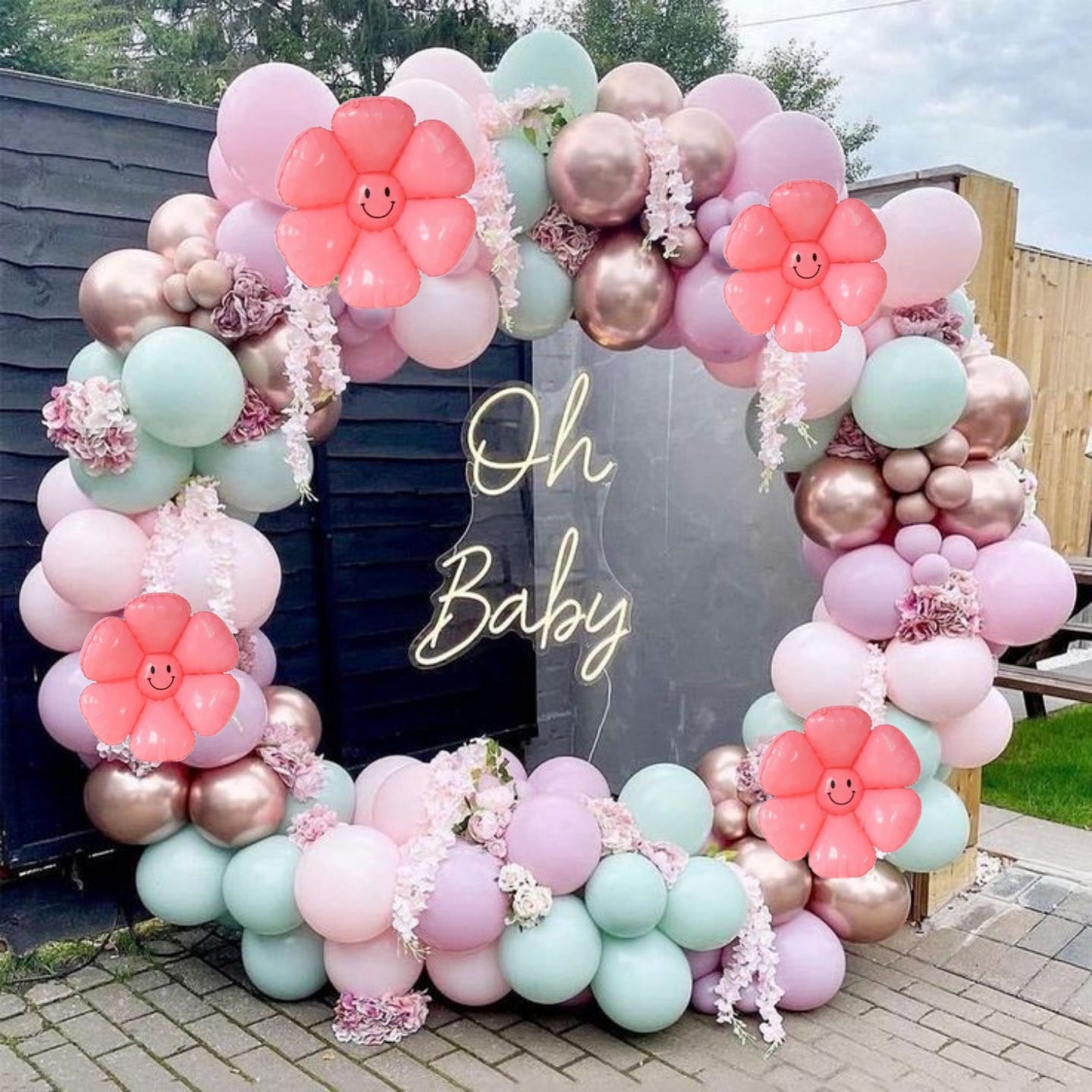 Smiling Flower Balloon in Pink Color