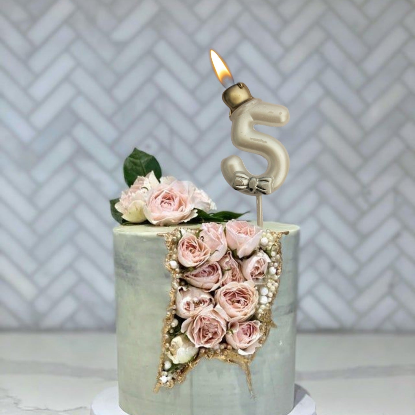 Metallic White Numerical Candle 5 with Golden Hat