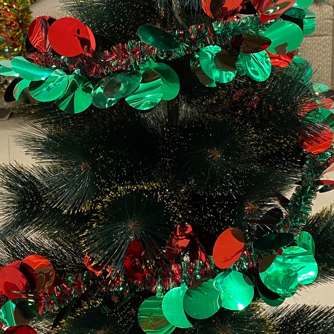 Red & Green Round Hanging Tree Wraps or Garlands -1PC