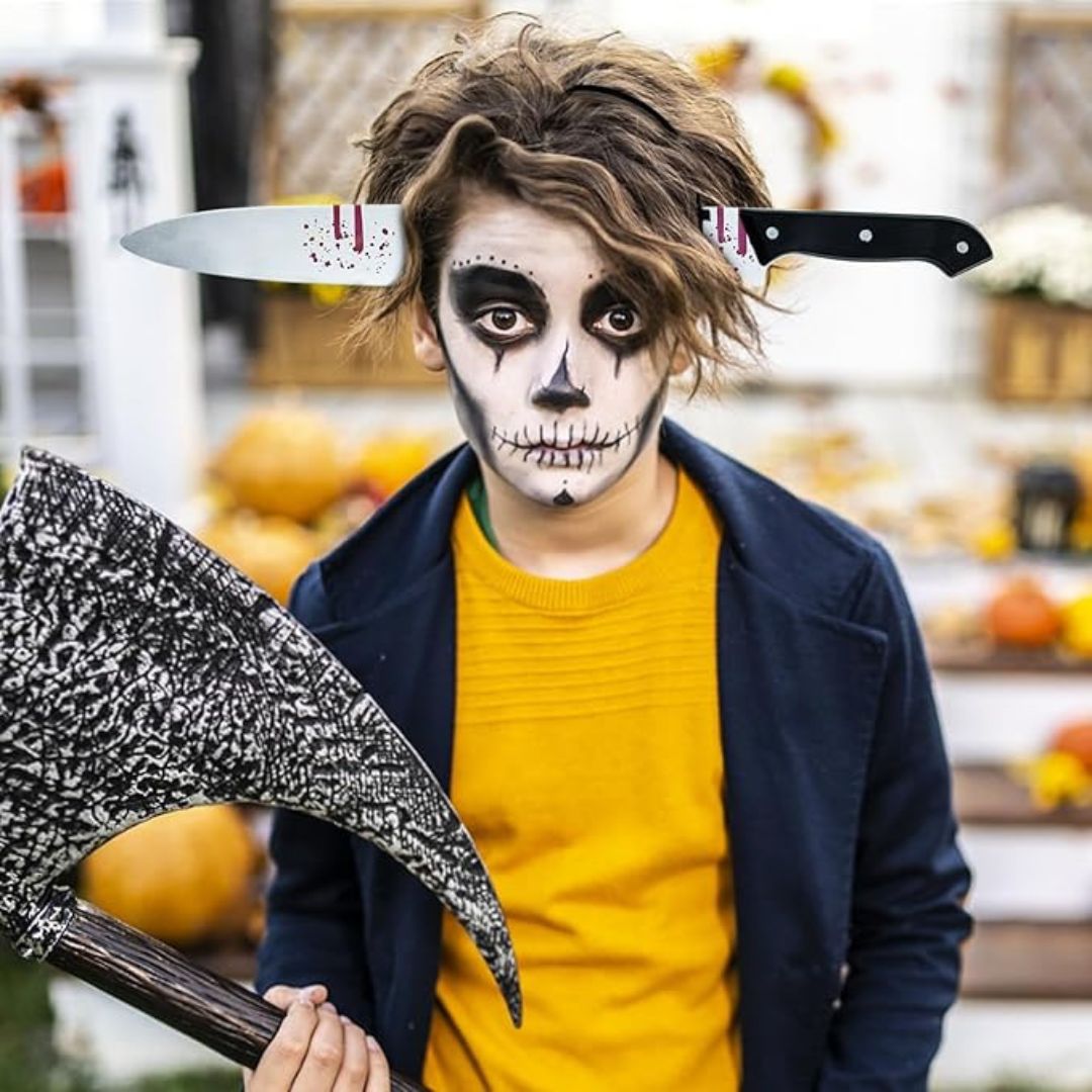 Bloody Knife Halloween Prop
