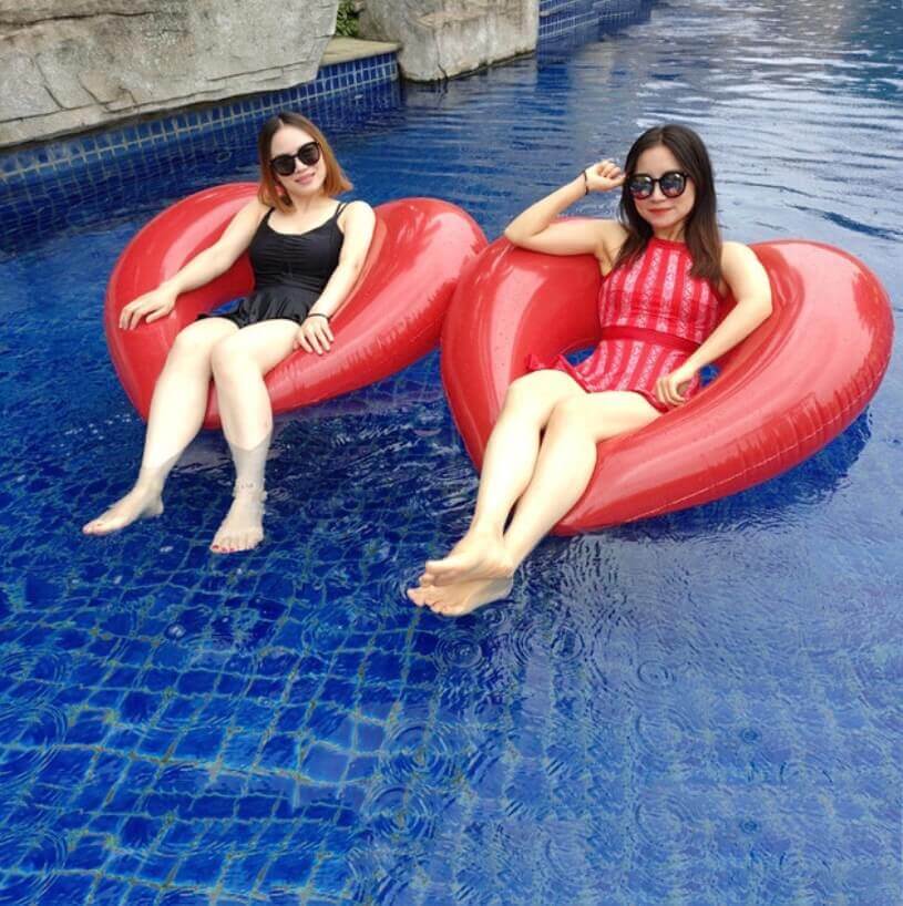 Inflatable Giant Double Heart Pool Float Swimming Pool Parties