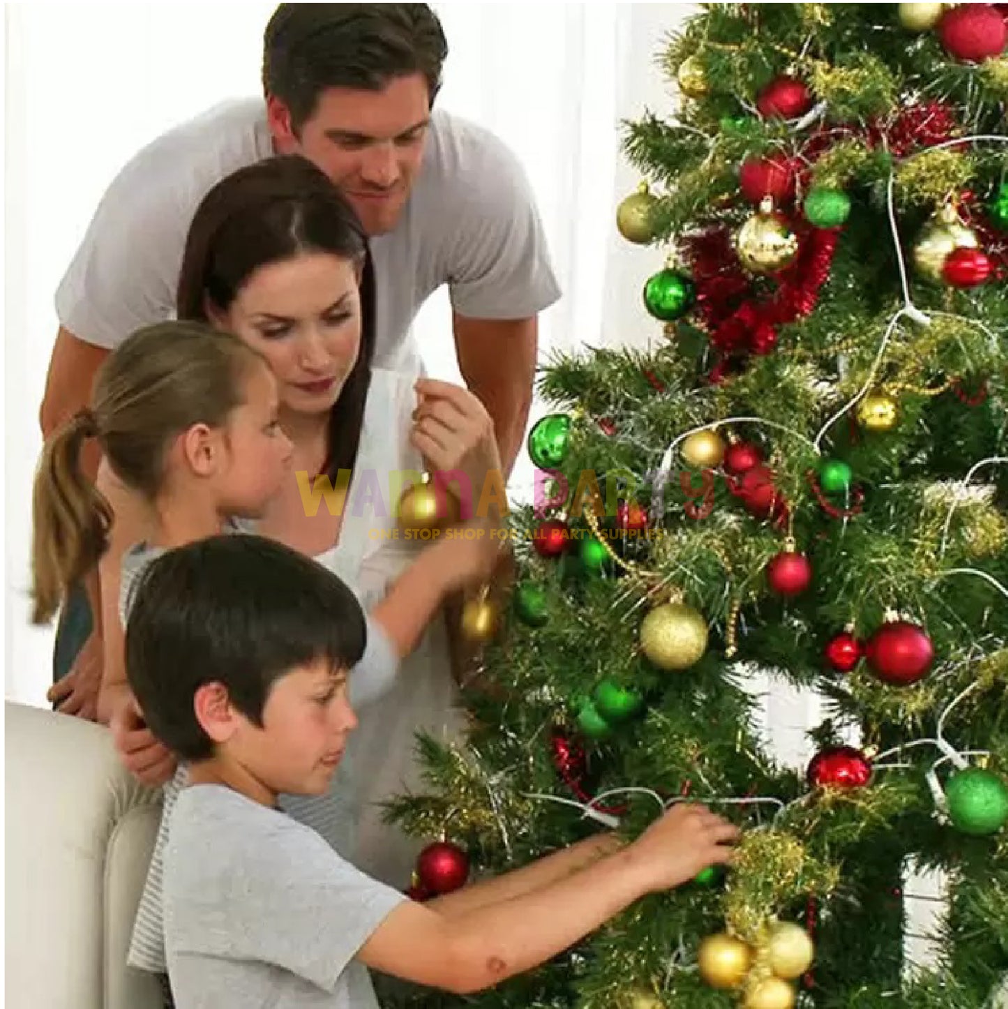 Grassy Finish Dense Green Christmas Tree with 762