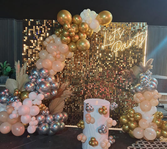 Let's party golden Sequin Party Set Up