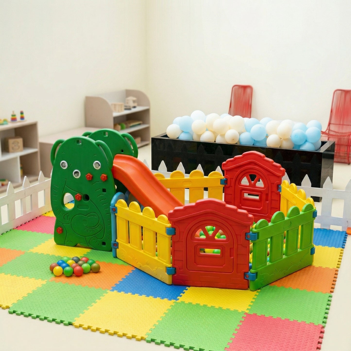 Plastic Balloon Pool with Slide for Kids for Rent